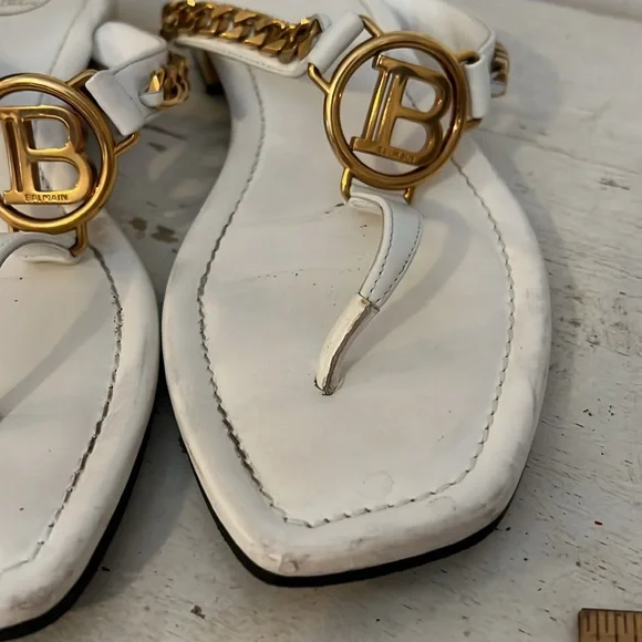 Balmain Paris White/Gold Thong Flat Sandals size 38/7.5